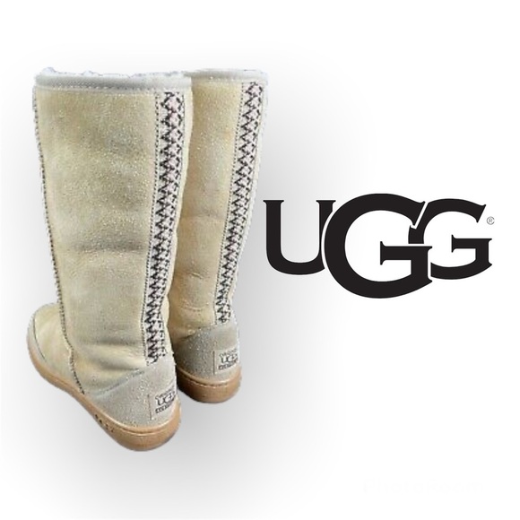 Shoes - RARE UGGS Boots